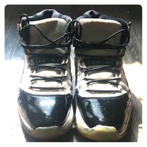 Jordan 11’s (9.5) Concords